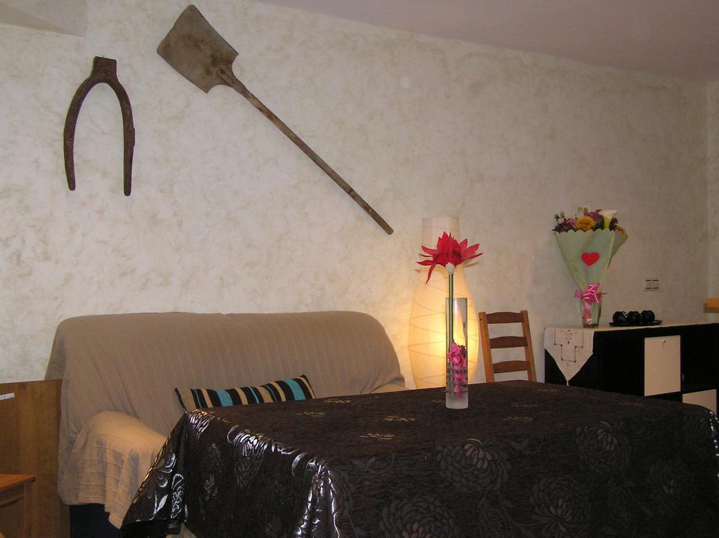 La Casa De Abajo Guest House Setenil De Las Bodegas Екстериор снимка